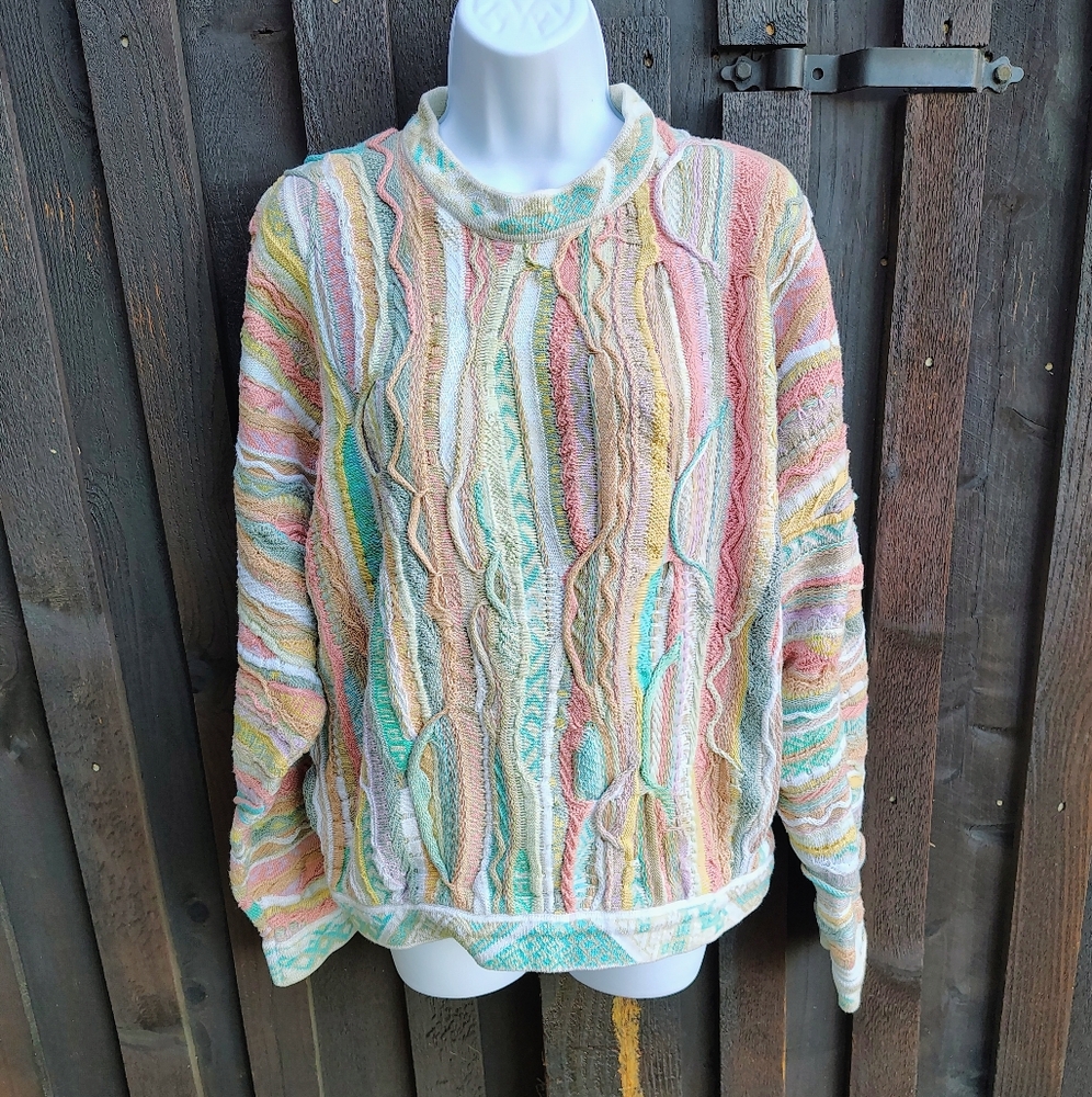 Women's COOGI Sweater, Excellent Condition